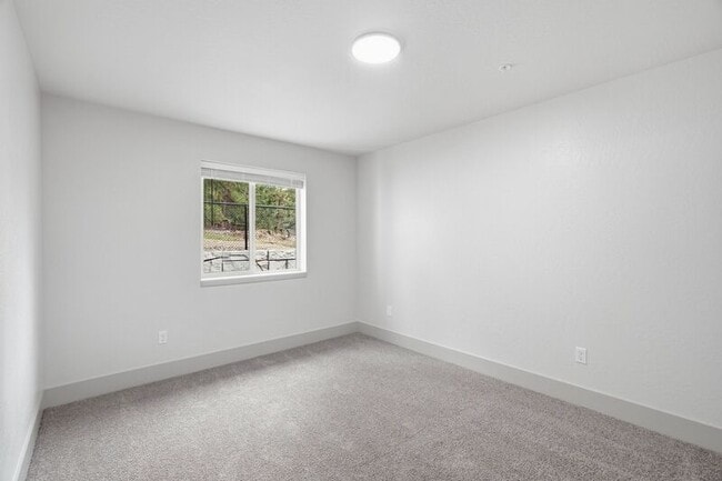 Building Photo - 1816 N 15th St