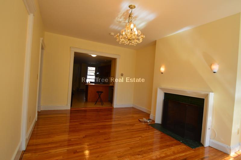 Building Photo - 1906 Beacon St