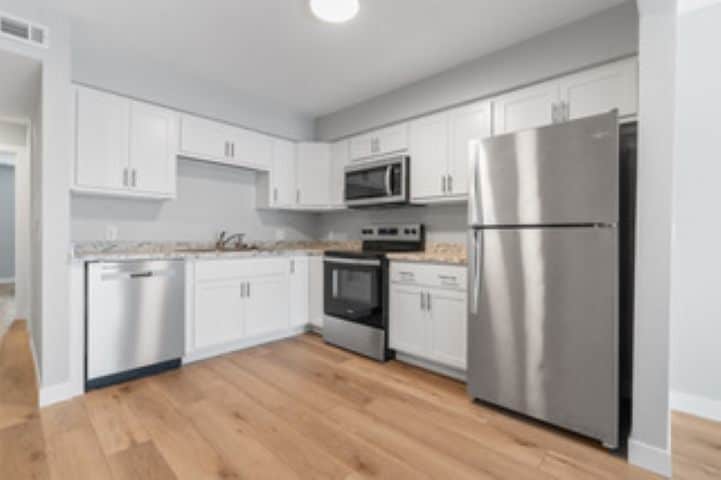 Building Photo - 1650 W 42nd St
