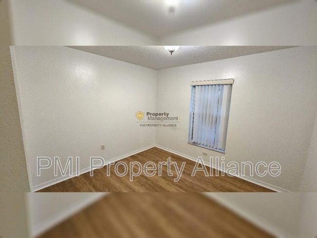 Building Photo - 16044 Worthington Blvd