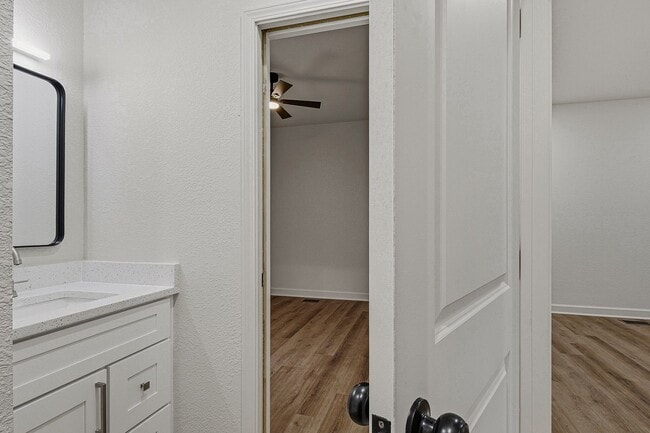 Building Photo - 325 Houghton St