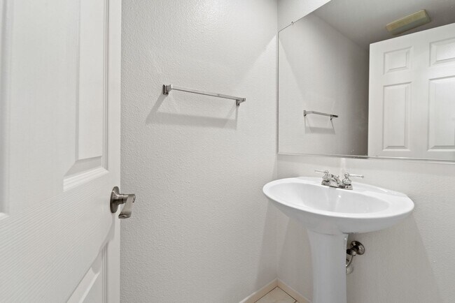 Building Photo - 8265 Gold Coast Dr