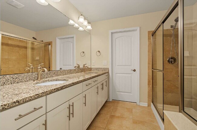 Building Photo - 3-Bed Townhome in Brier Creek