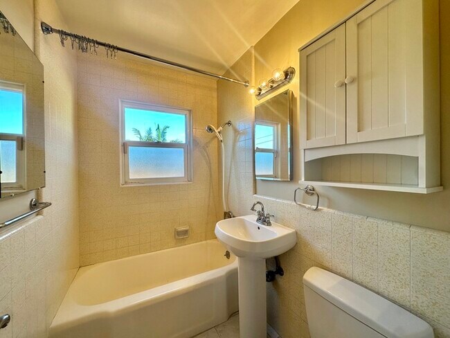 Building Photo - Meticulously Upgraded Single Family Home Point Loma Home Minutes From Liberty Station, Sunset Cli...