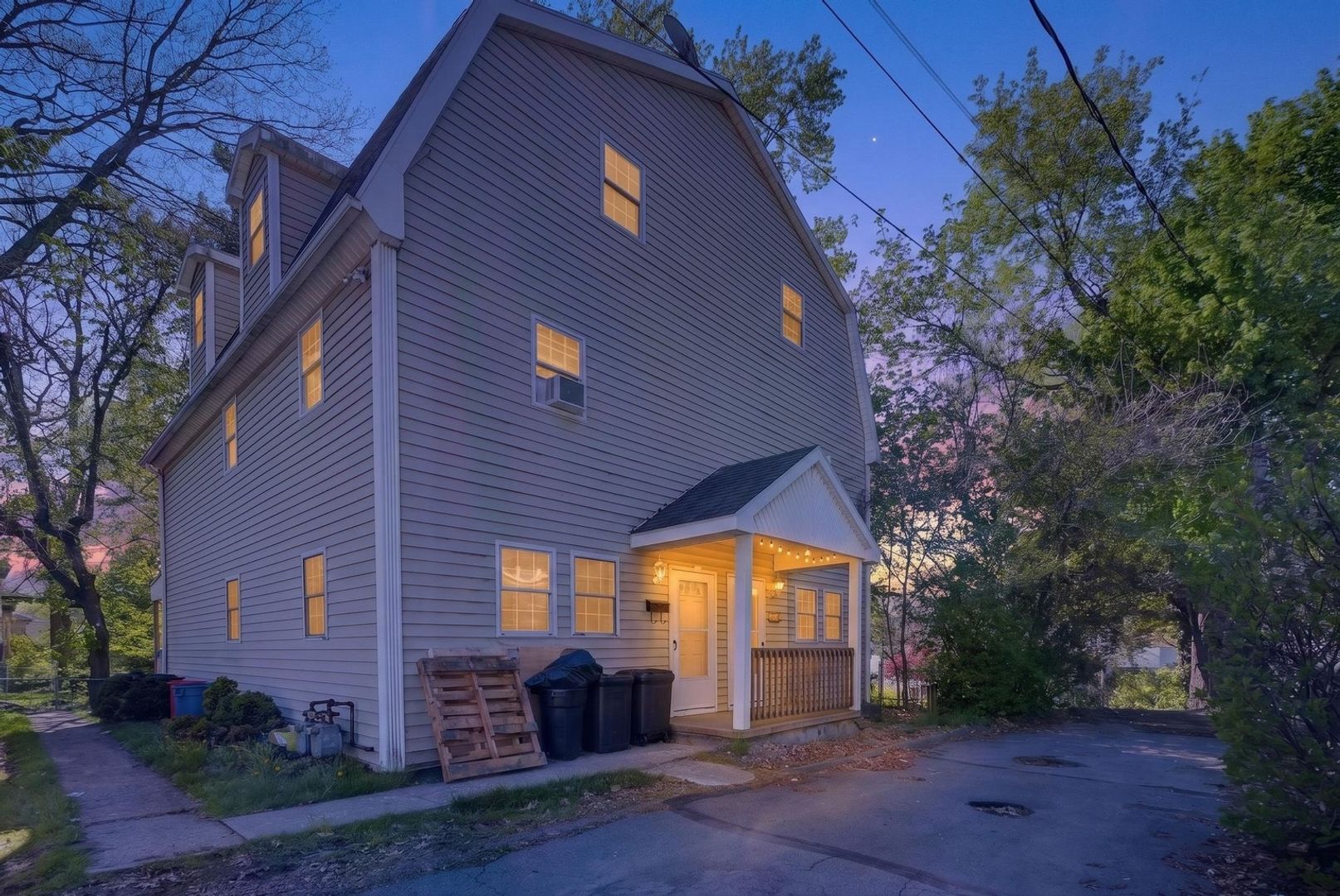 Building Photo - 1719 Madison Ave