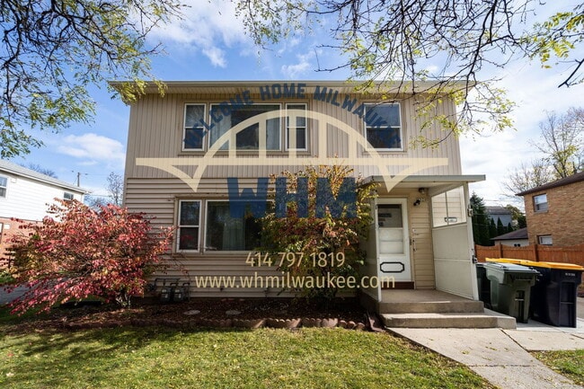 Building Photo - 2526 S 96th St