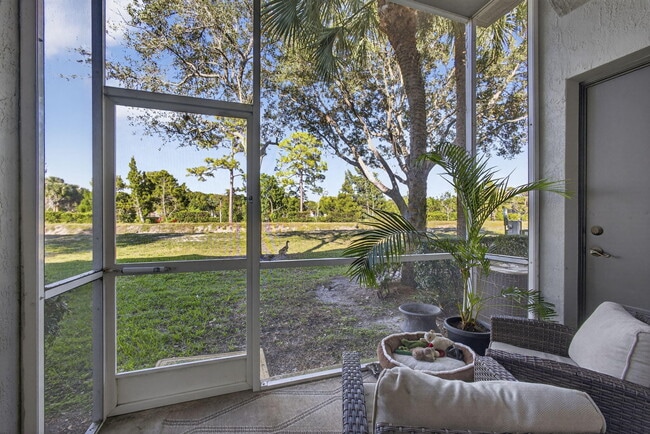 Building Photo - 3055 Grandiflora Dr