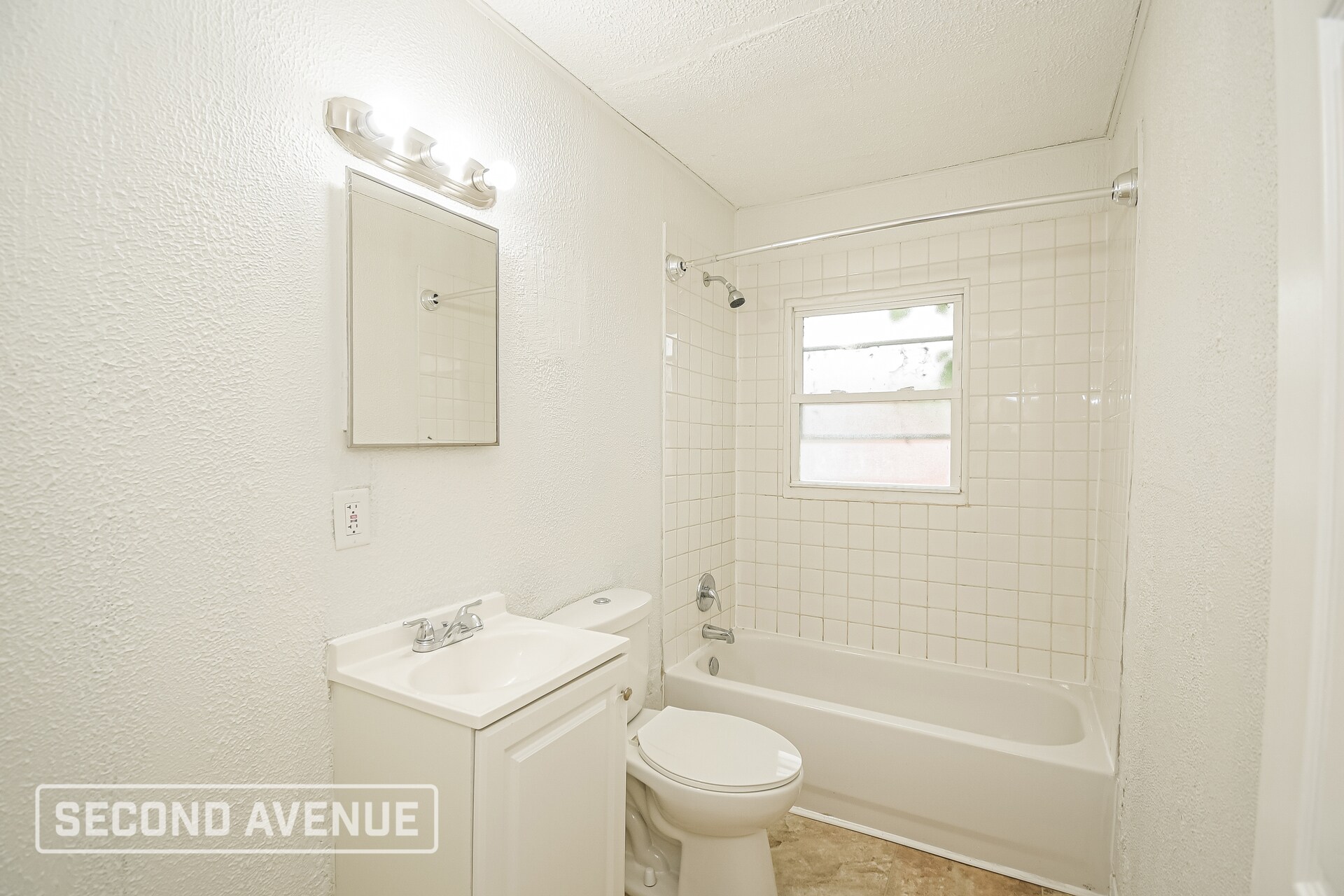 Building Photo - 3636 N Whittier Pl