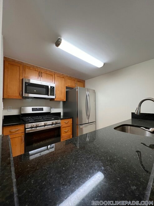 Building Photo - 103 Independence Dr