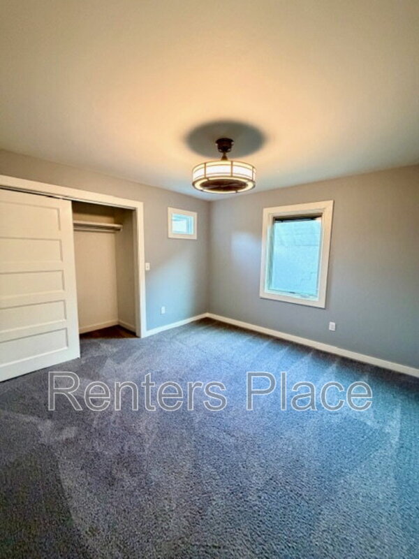 Building Photo - 807 S Trenton Ave