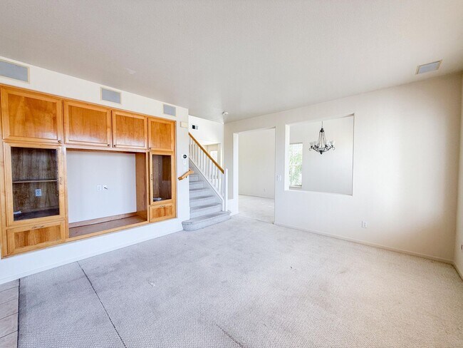 Building Photo - Spacious Milpitas 3 Bedroom 2 Bath Home