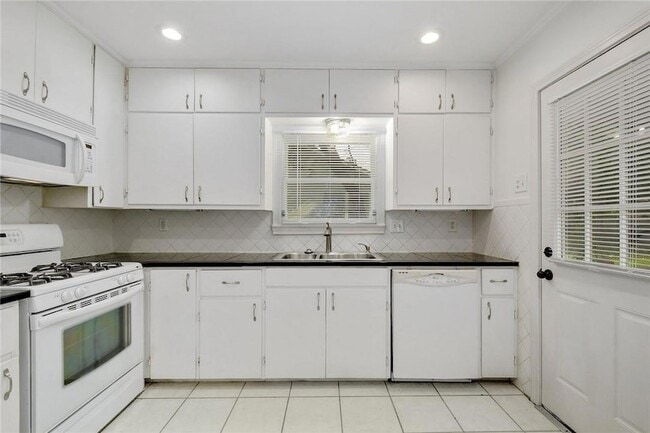 Building Photo - 4909 Shoal Creek Blvd
