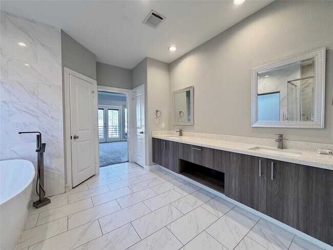 Building Photo - 8404 Safeguard St