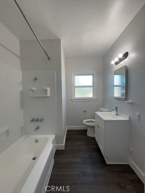 Building Photo - 3900 5th St