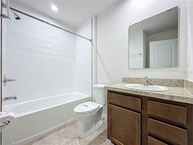 Building Photo - 409 Sedgewick Dr