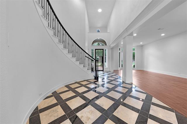 Building Photo - 3310 Meadow Wood Dr