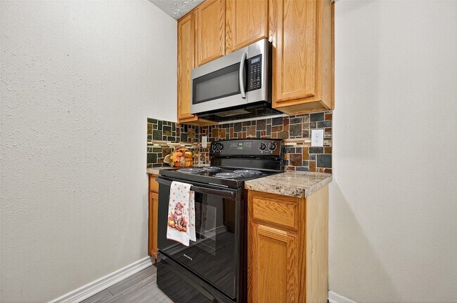 Building Photo - 6822 Dusty Dawn Dr