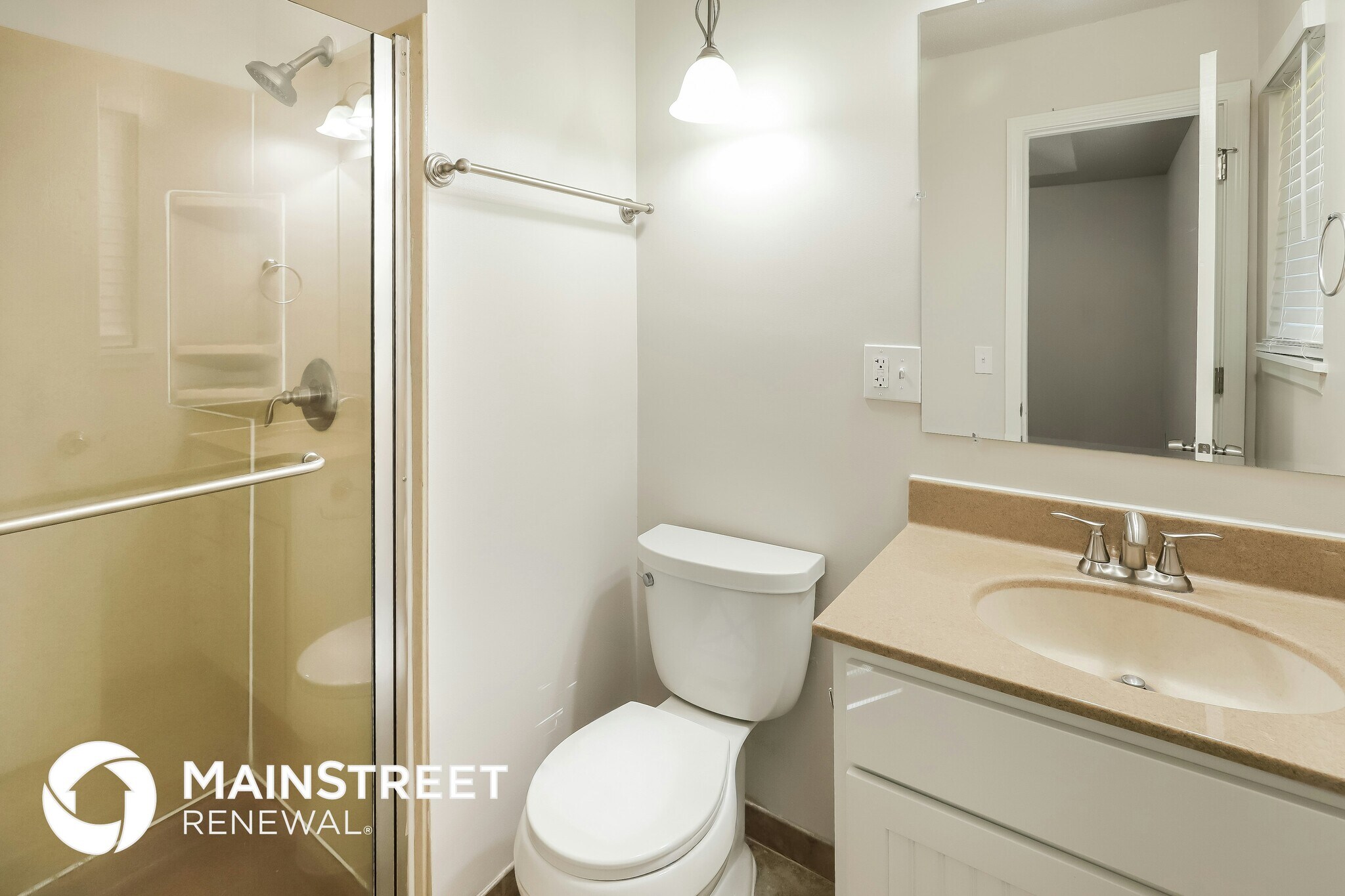 Building Photo - 1401 NE 114 St