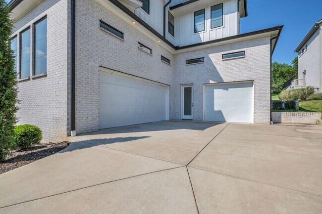 Building Photo - 6409 HIgh Top Ct