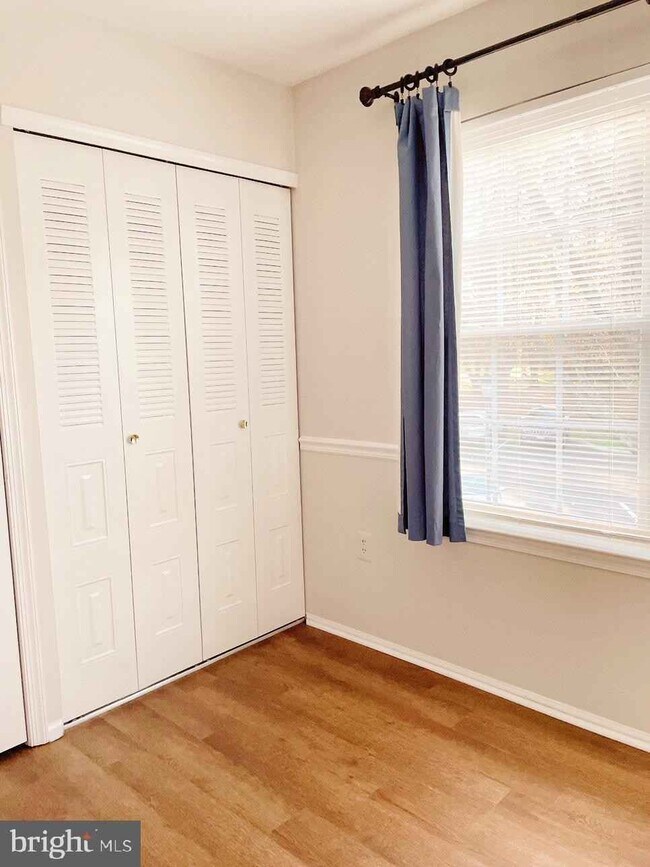 Bedroom 1 - closet - 15 Azalea Ct