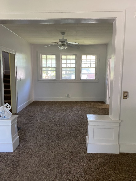 Building Photo - 215 E 8th Ave