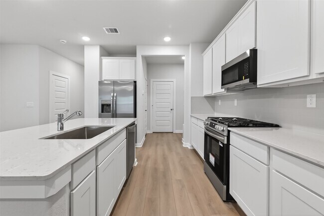 Building Photo - 8538 Blueberry Ash St