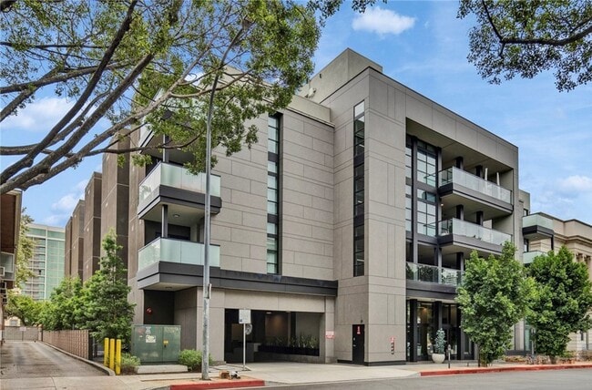 Building Photo - Eclidwz