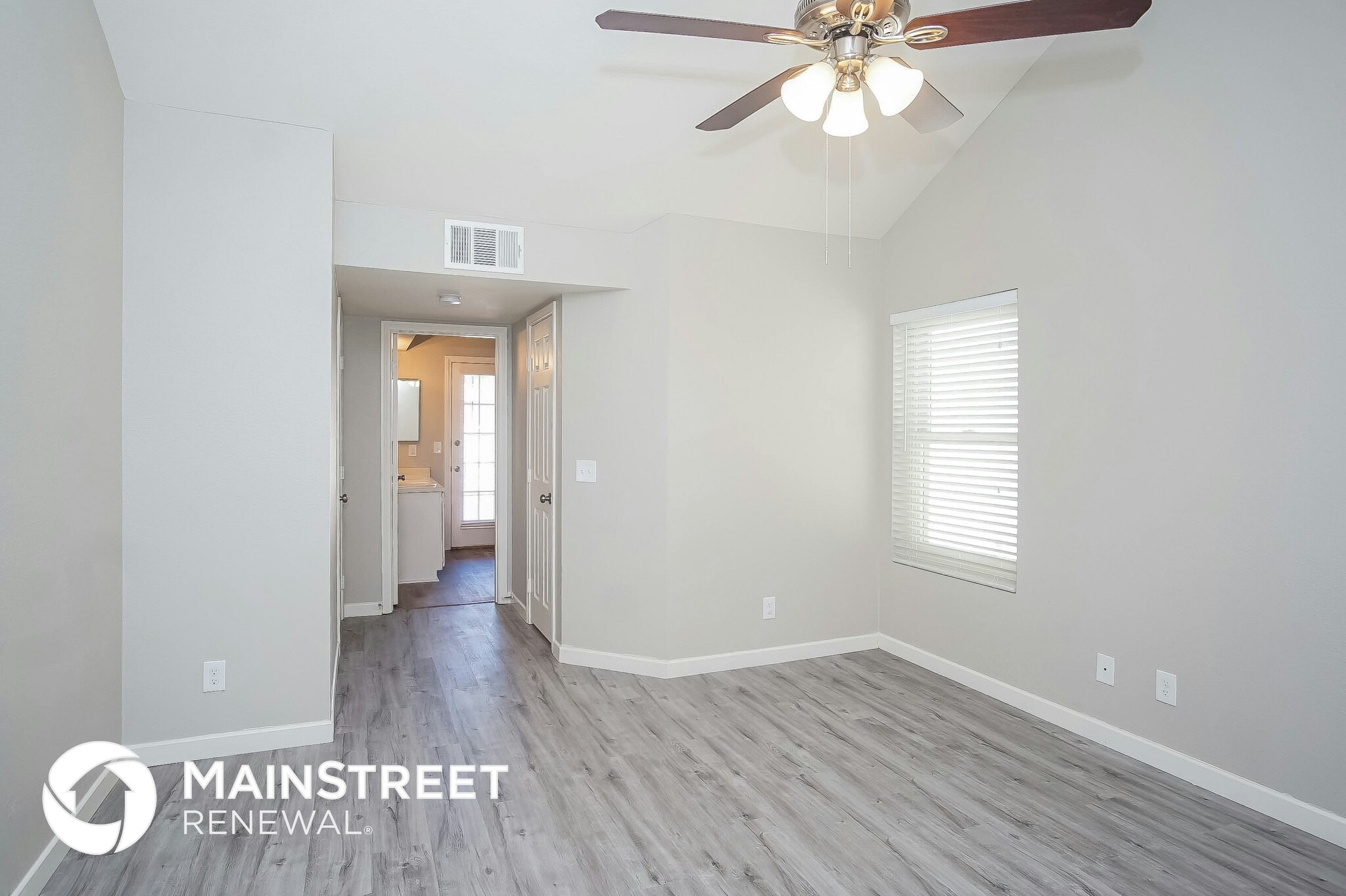 Building Photo - 910 Clipper Dr