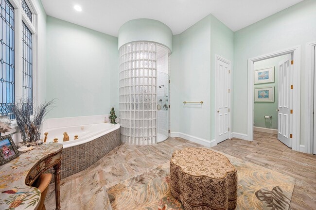 Building Photo - 2525 S Ocean Blvd