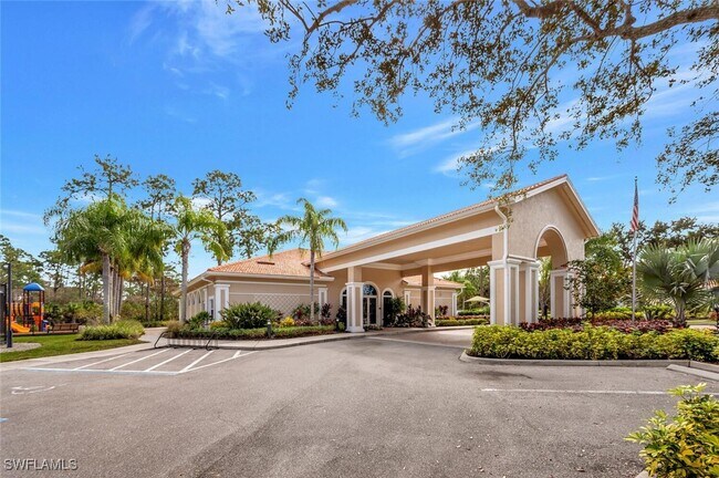 Building Photo - 4910 Deerfield Way