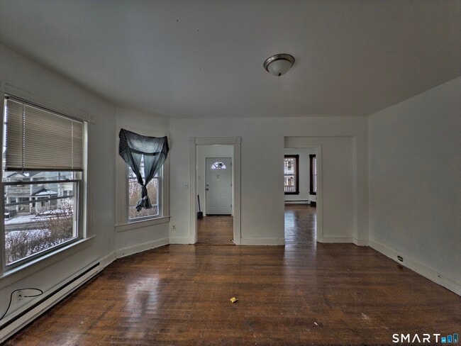 Building Photo - 64 Wood St