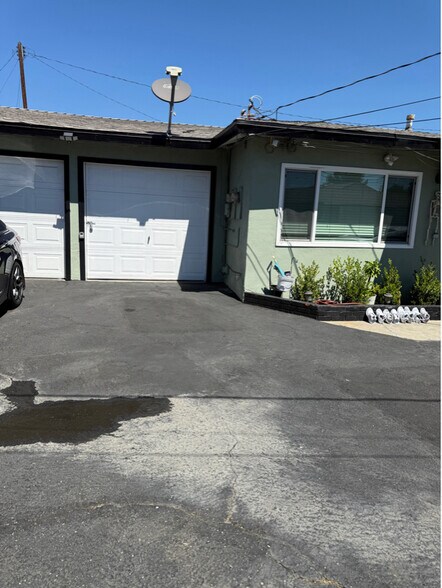 Building Photo - 3251 Stevens Ave