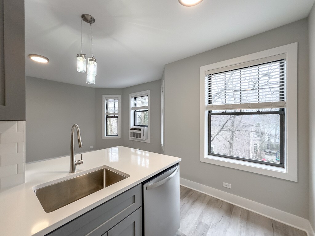 Building Photo - 385 Hazel Ave