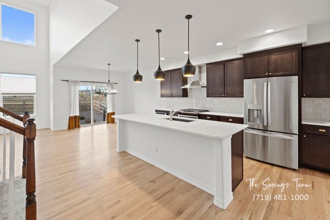 Building Photo - Luxury 5-Bedroom Home in the Award-Winning...