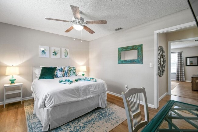 Building Photo - 15739 75th Way N