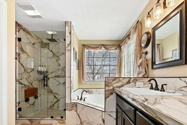 Building Photo - 2295 W Apgar Creek Dr