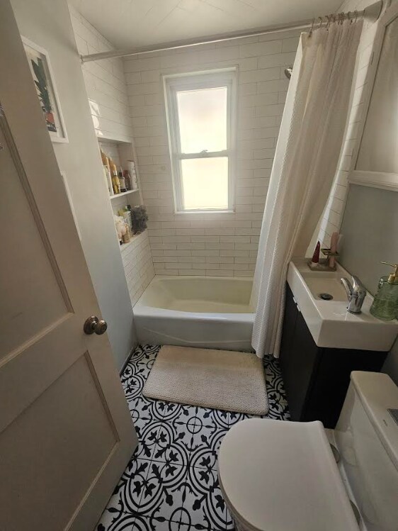 Building Photo - 34 Sunset Rd