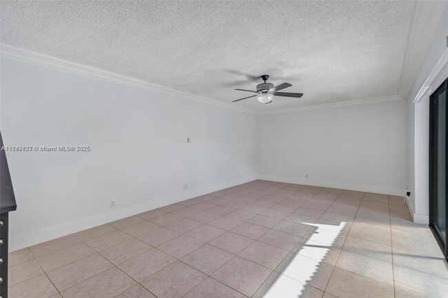 Building Photo - 2551 Camelot Ct