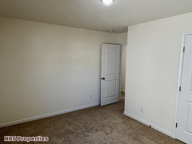 Building Photo - 12020 Spearmint Ln