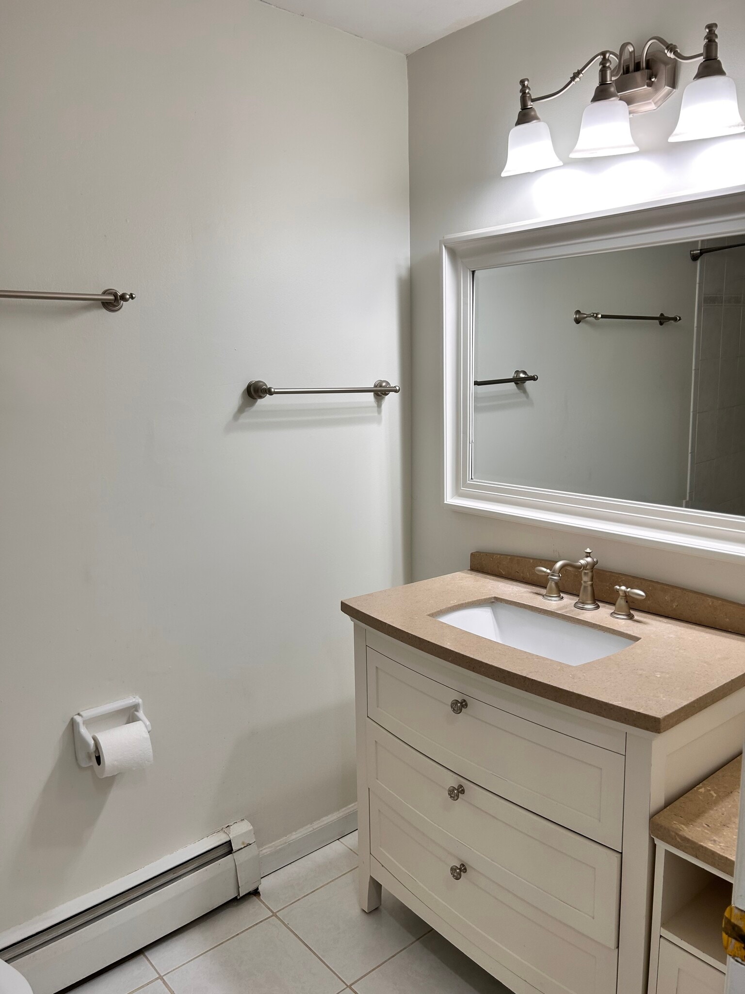 Building Photo - 9537 Nora Ln