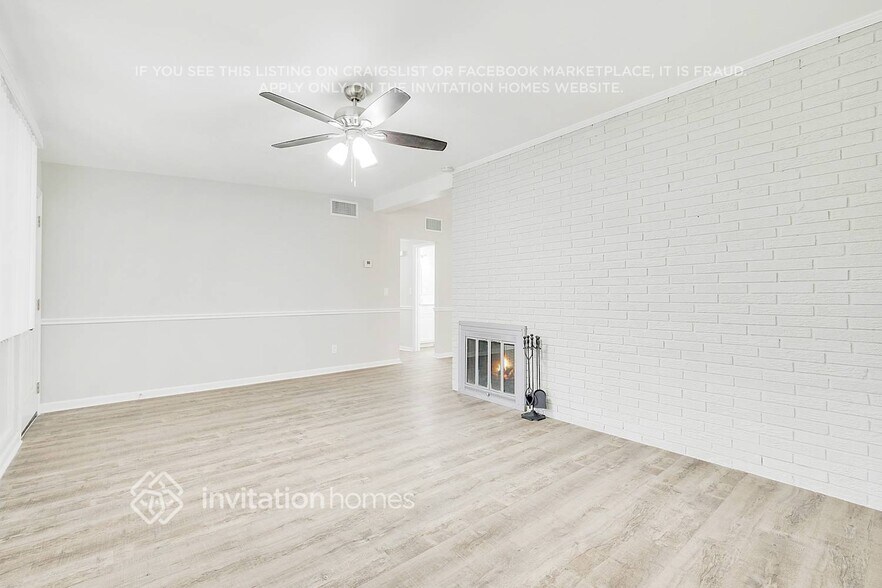 Building Photo - 7628 Elvia Dr