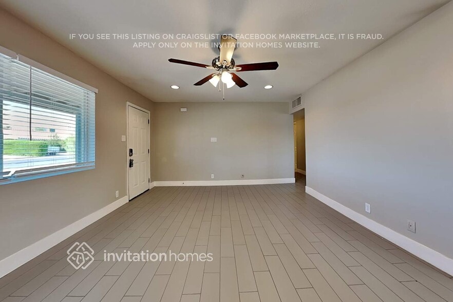 Building Photo - 7501 E Latham St