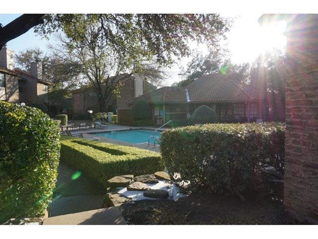 Building Photo - 333 Melrose Dr