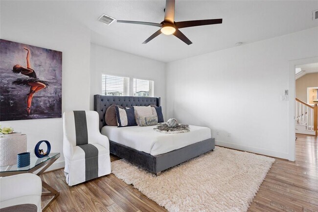 Building Photo - 4525 Beacon Hill Dr