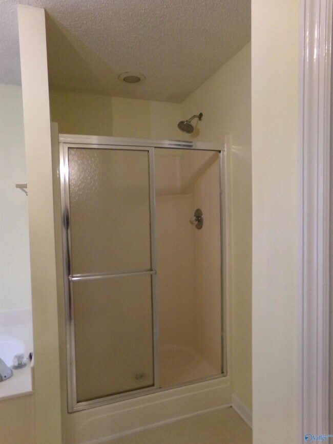 Building Photo - 141 Freedom Way