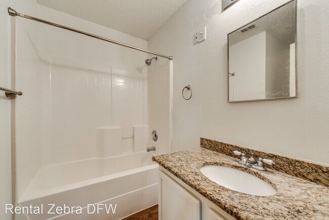 Building Photo - 4 br, 2 bath House - 615 Silvertop Road