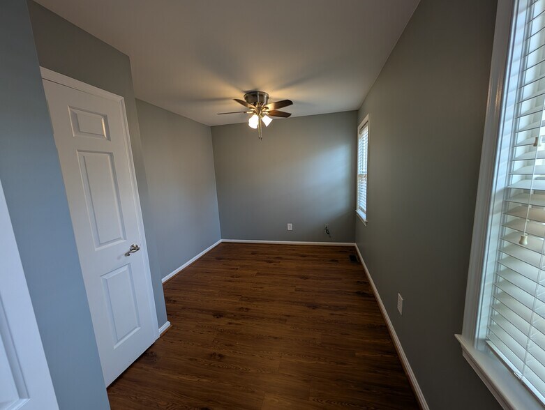 Guest - 1181 N Vernon St