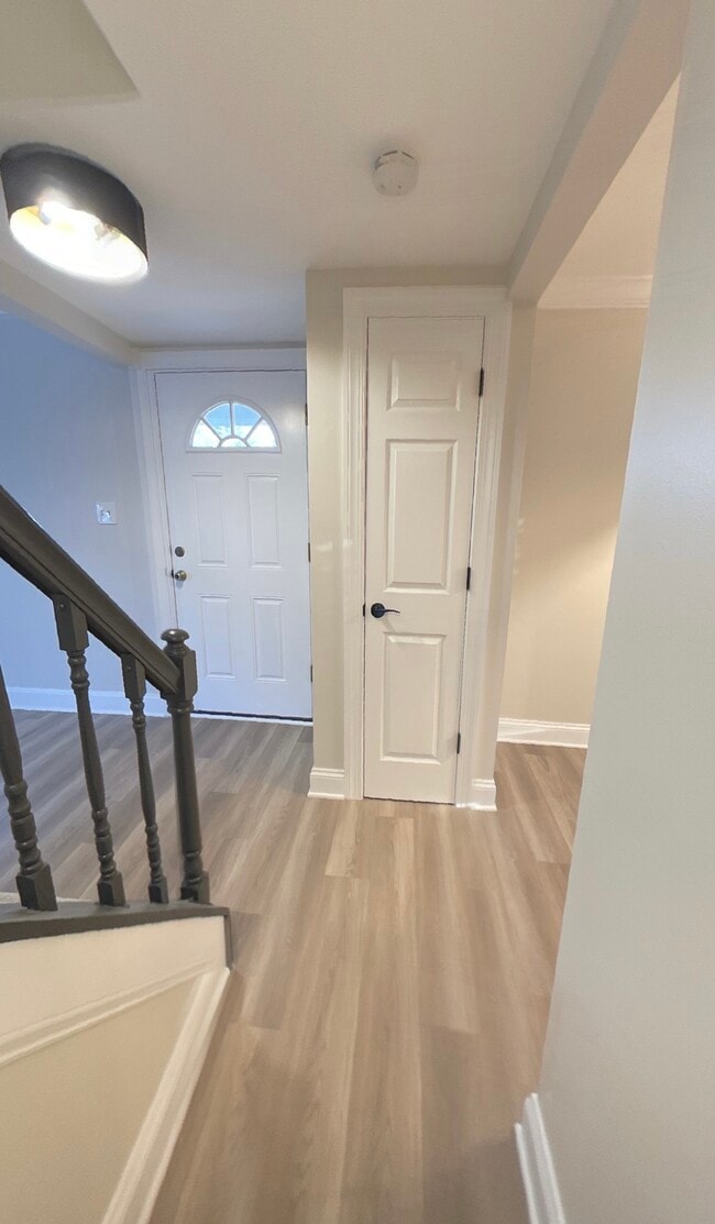 Building Photo - 1761 Aberdeen Cir