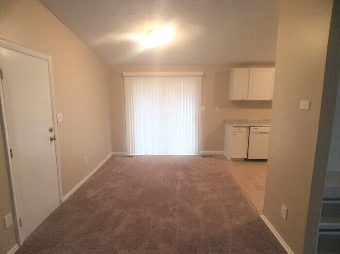 Building Photo - 2990 Forestside Ln