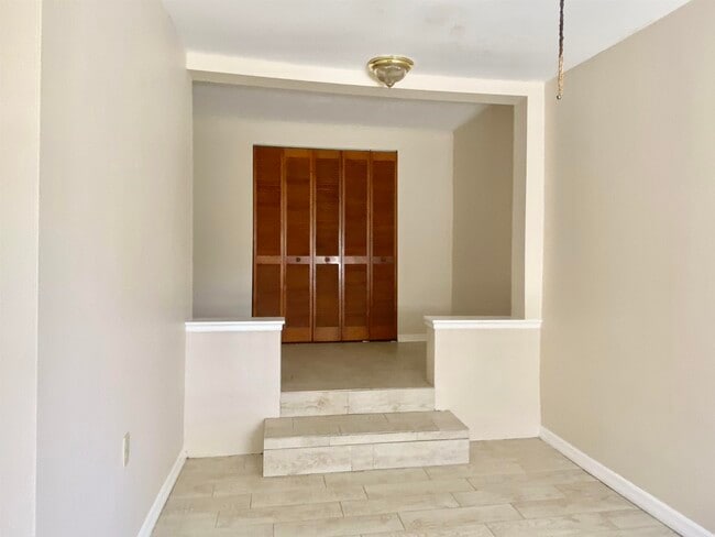 Building Photo - 197 Covino Ave